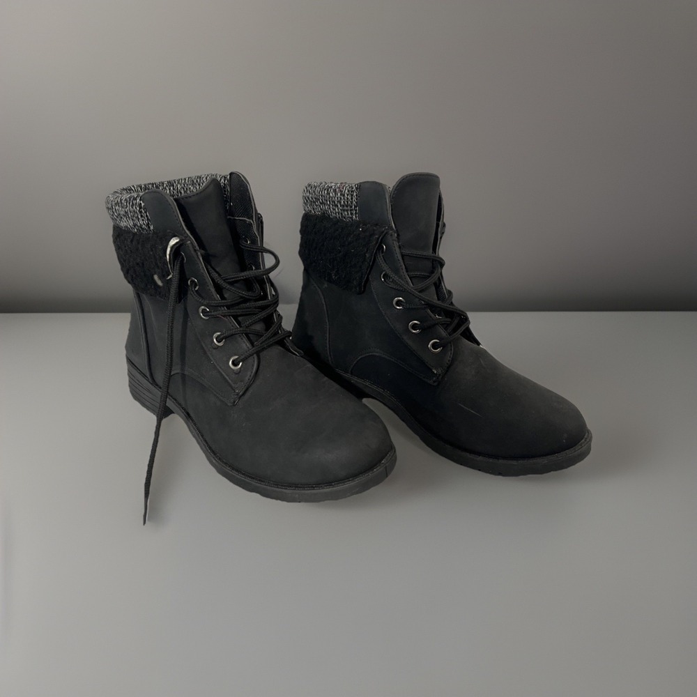 CHARLES ALBERT LADIES BLACK CREW ANKLE SUEDE CUFF BOOTS SIZE 8 MEDIUM